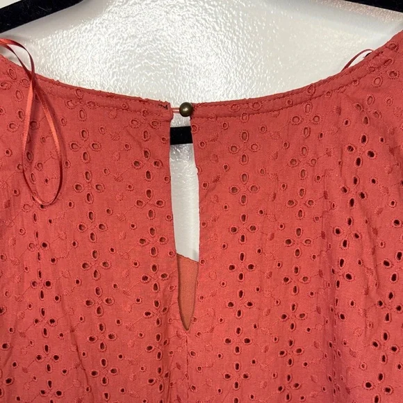 Knox Rose Terracotta Dress with Floral Accent - Picture 8 of 10